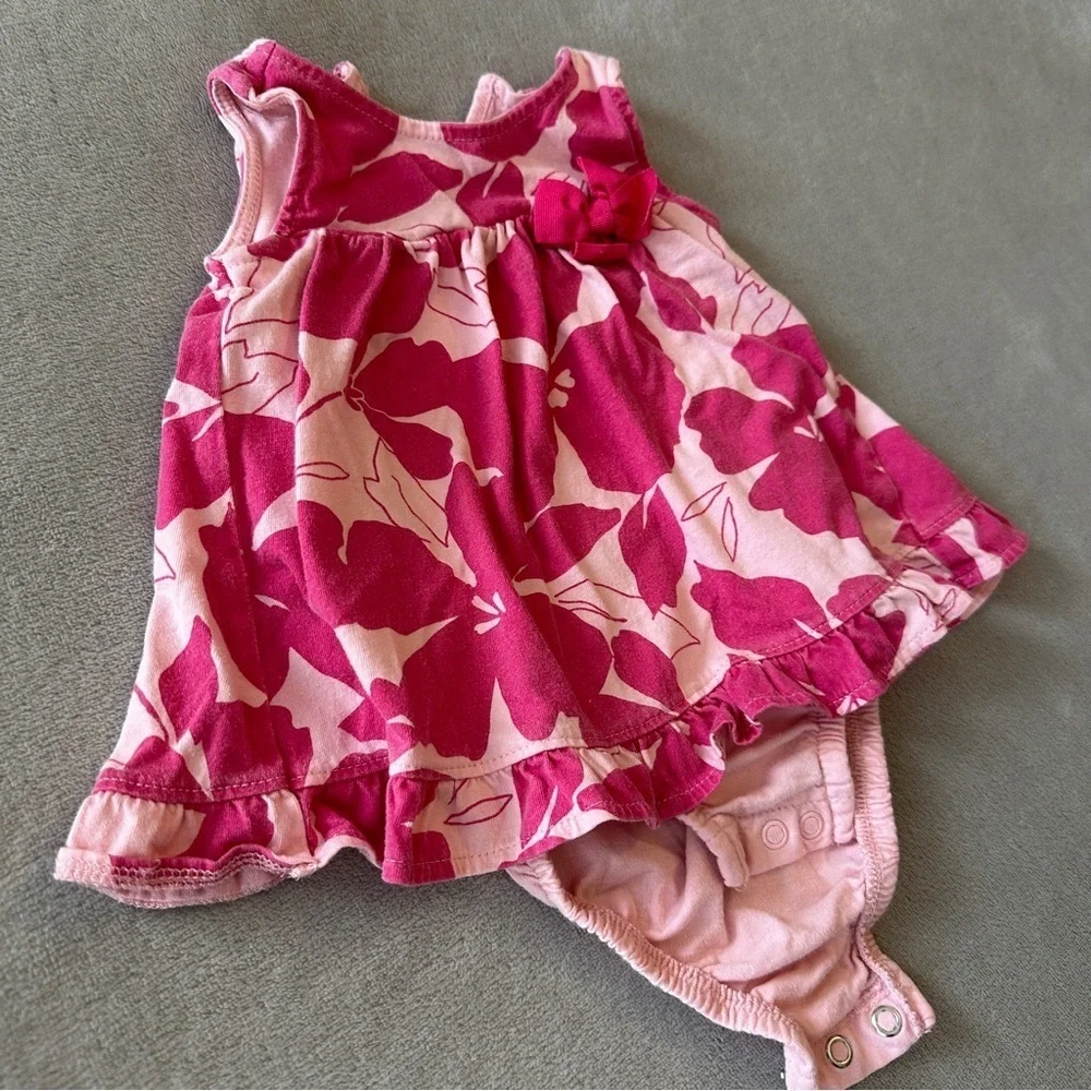 EUC Carter’s Baby Girl Onesie Dress, Tropical Pink, 6-9 Months